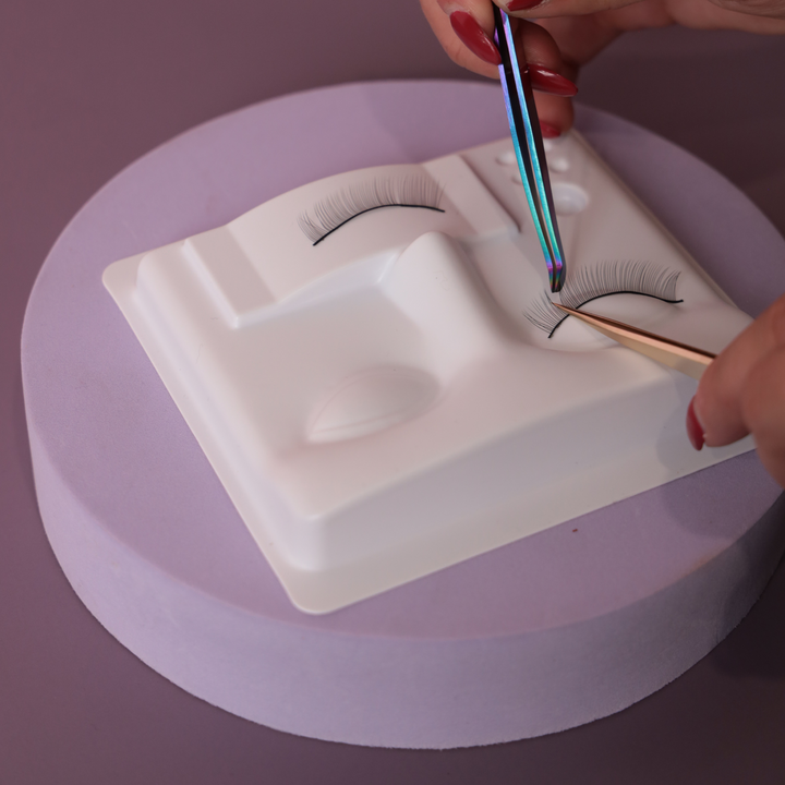 A Beginners Guide to Eyelash Extensions