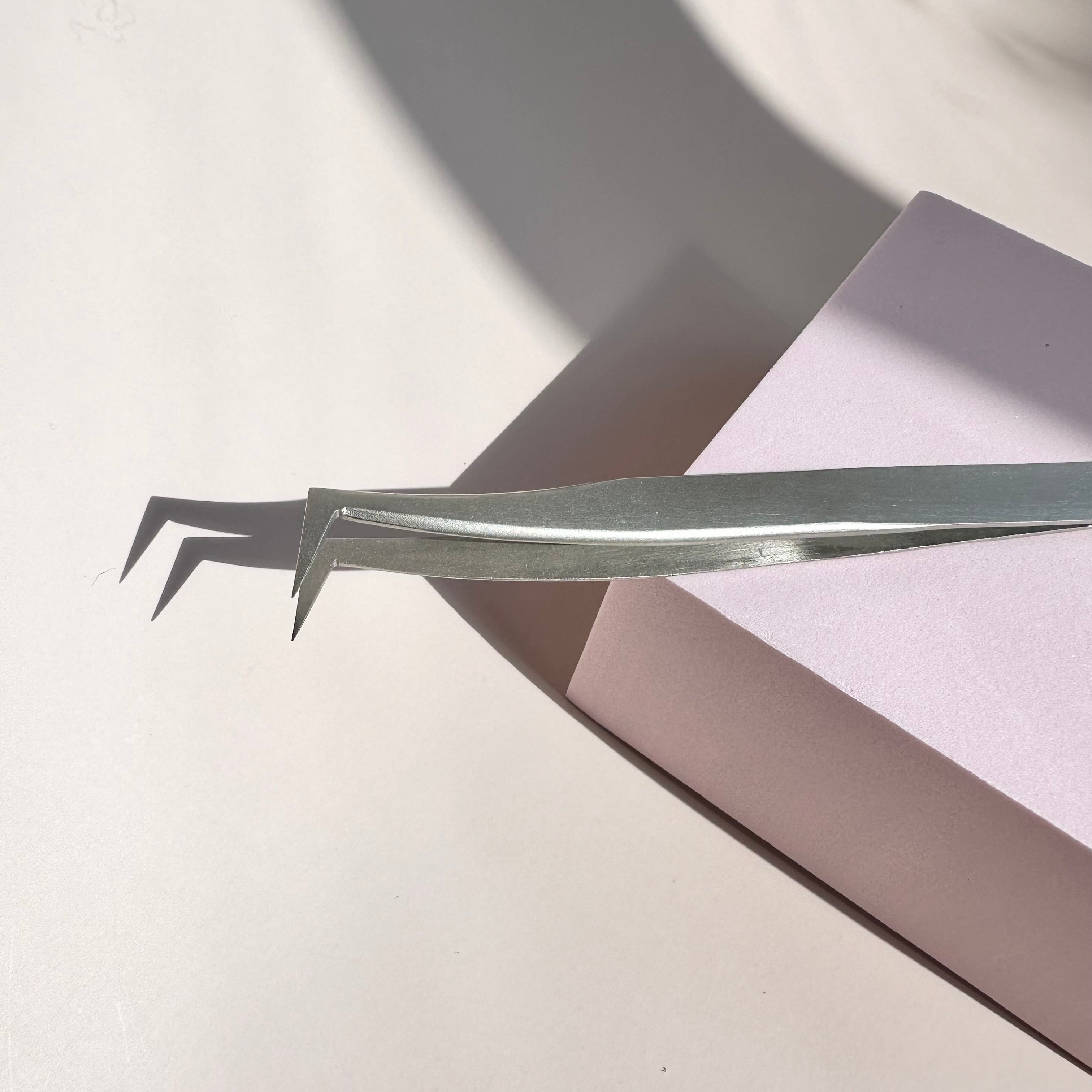 Volume Tweezers - LaviLash