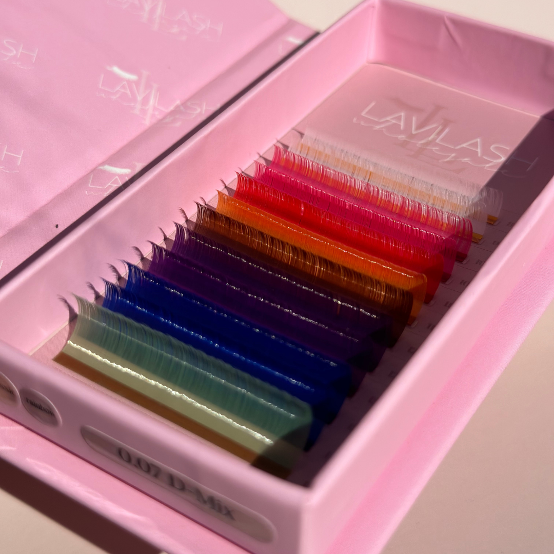 Coloured Eyelashes - Bright, Long-Lasting Lash Extensions