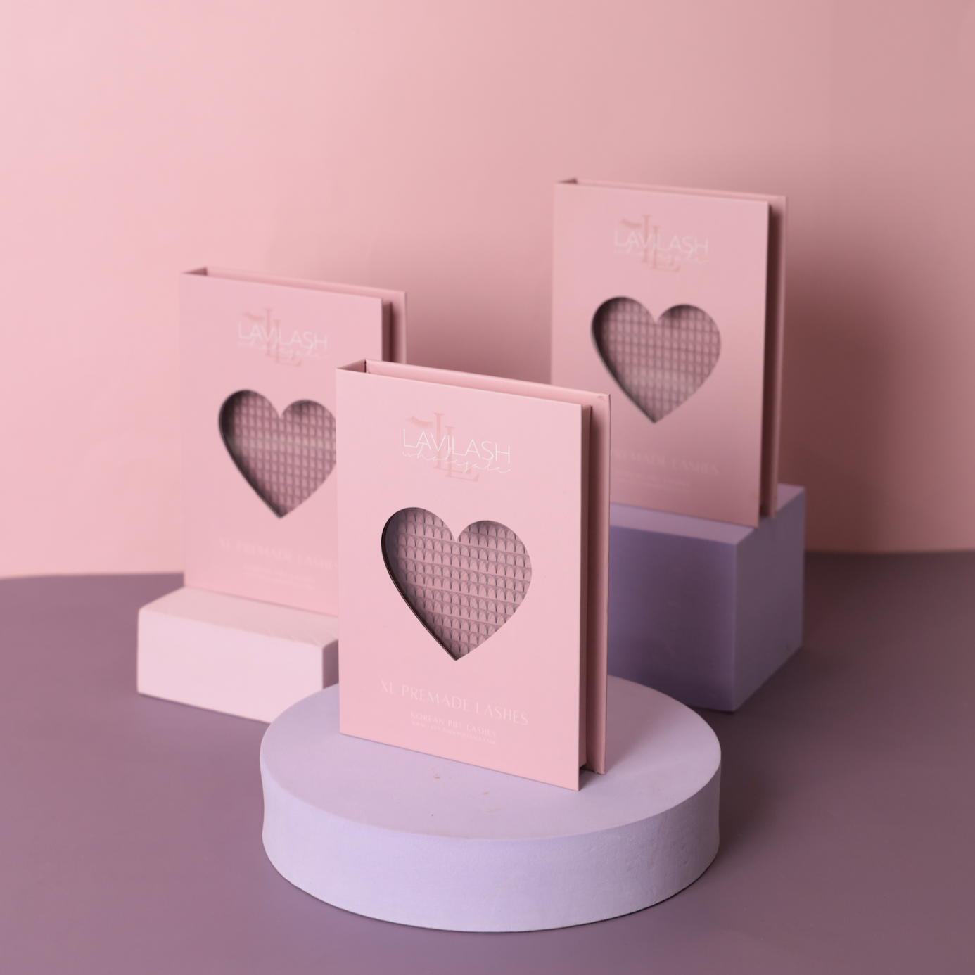 XL 4D Premade Lashes - Quad-Volume for a Glamorous Effect