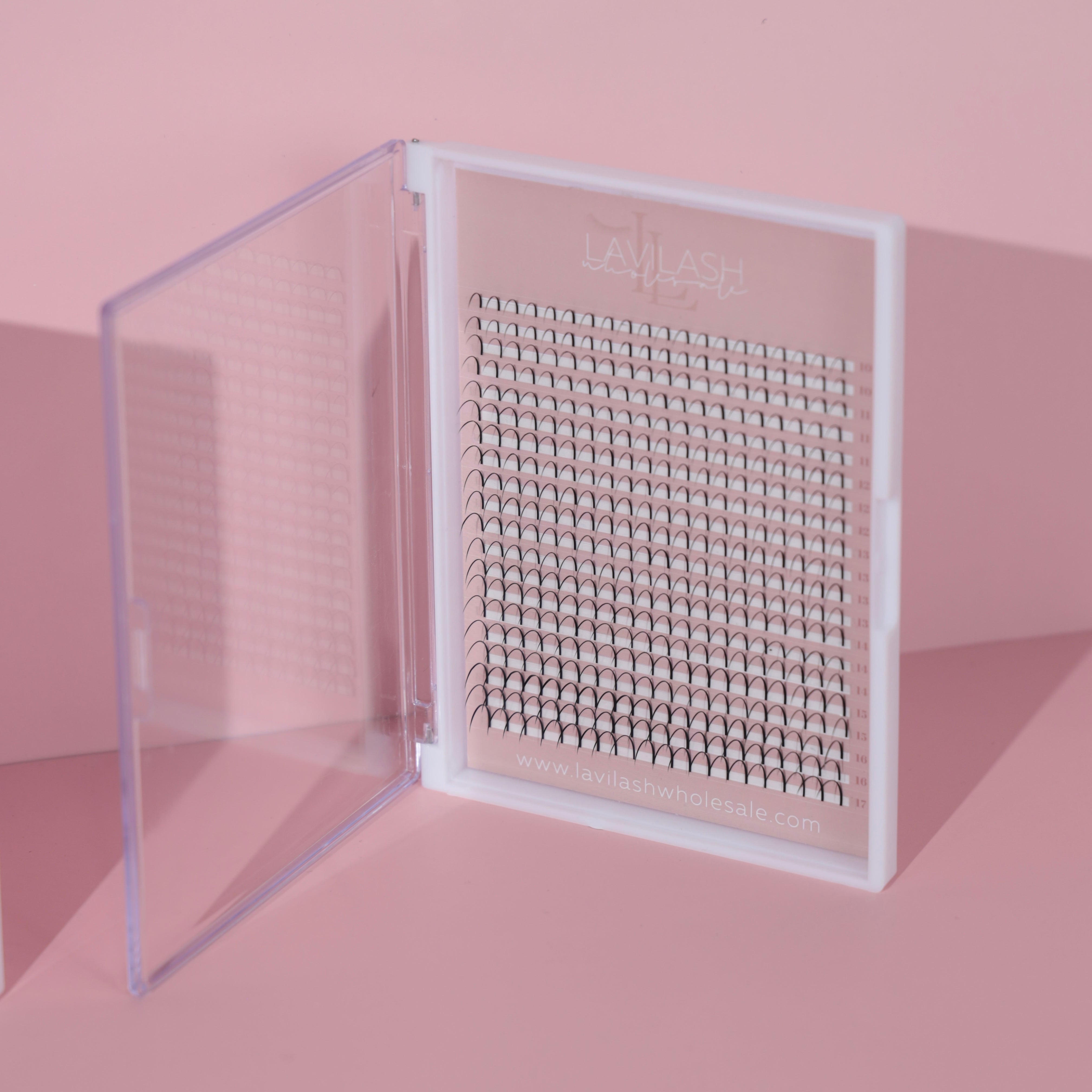 XL Wispy Spike Lashes in Acrylic Trays