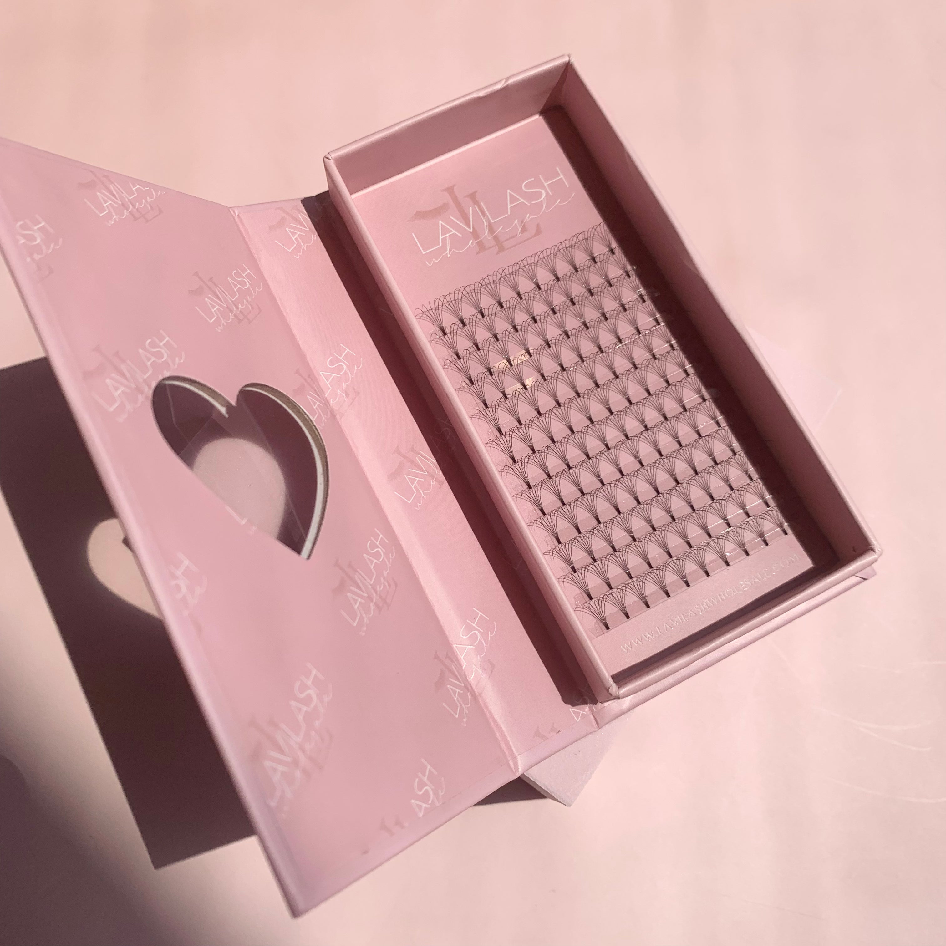 6D Lash Extensions - LaviLash Wholesale