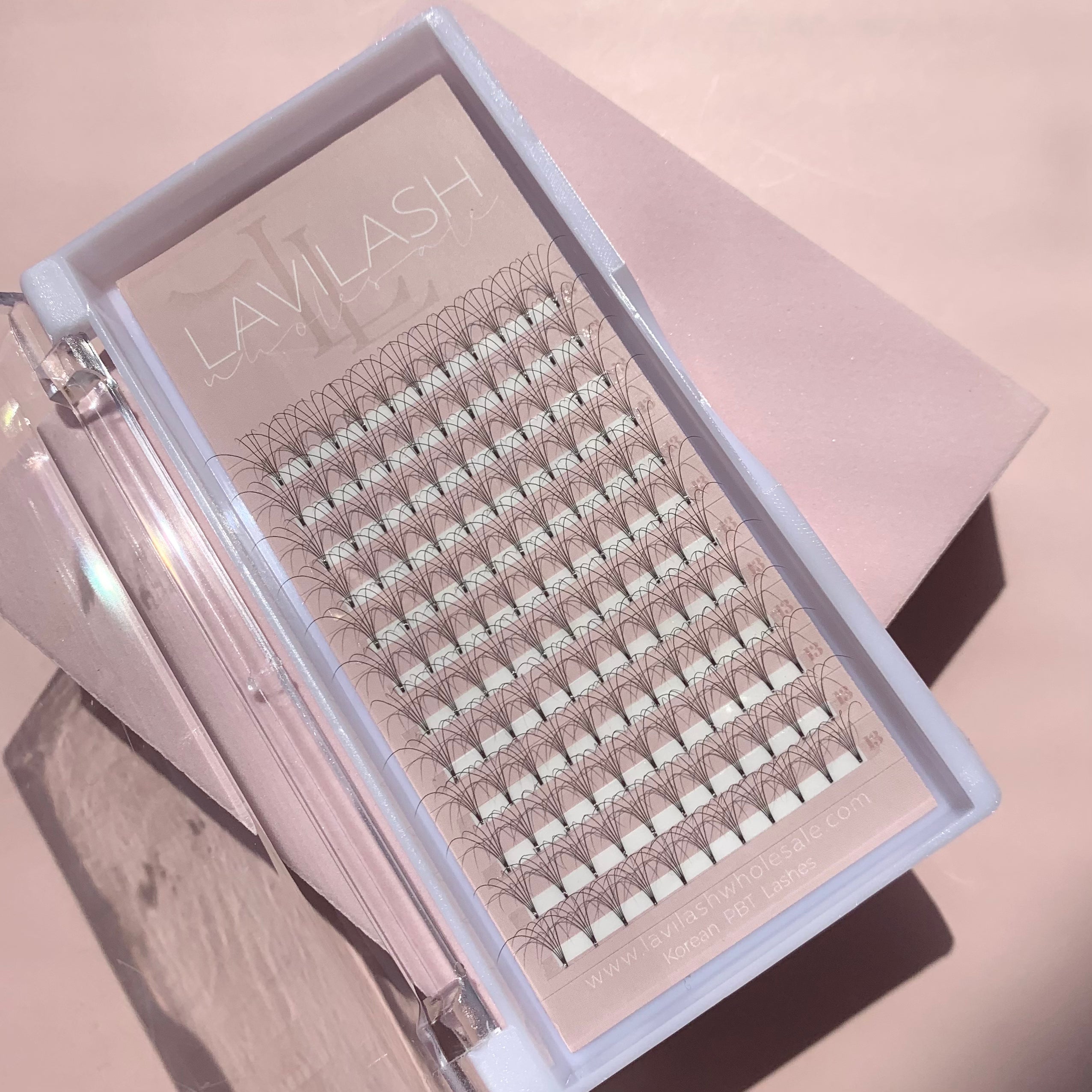 5D Eyelash Extensions - Multi-Dimensional Premade Lashes