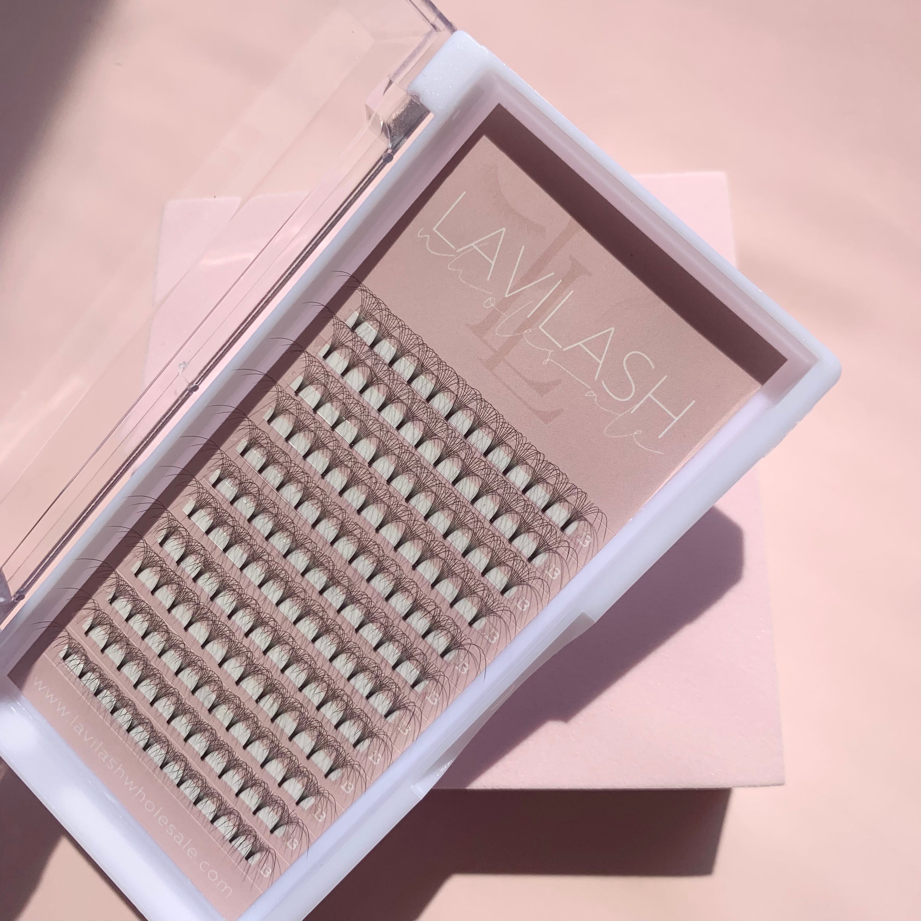 LaviLash - 9D Premade Eyelashes Extension