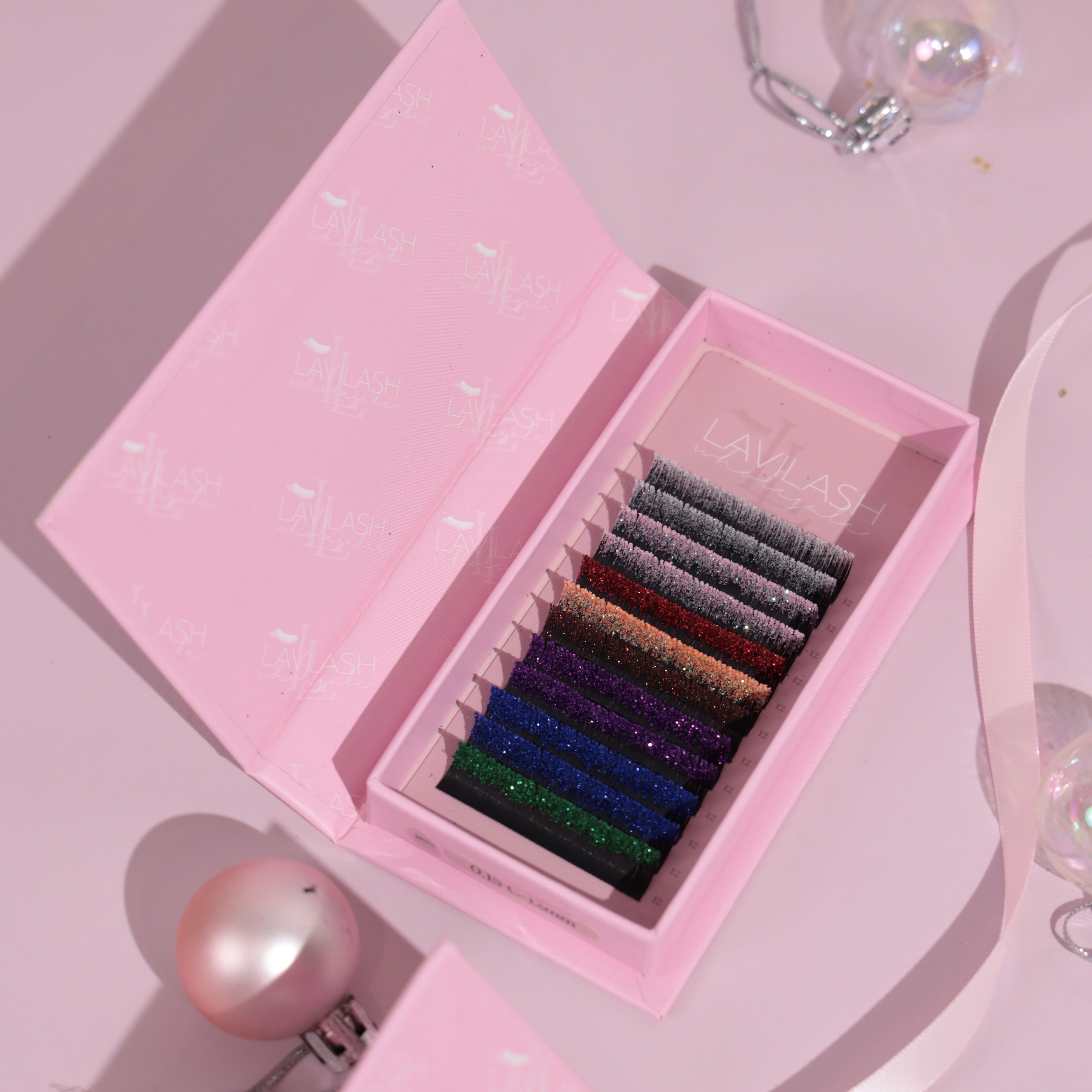 glitter eyelash extensions