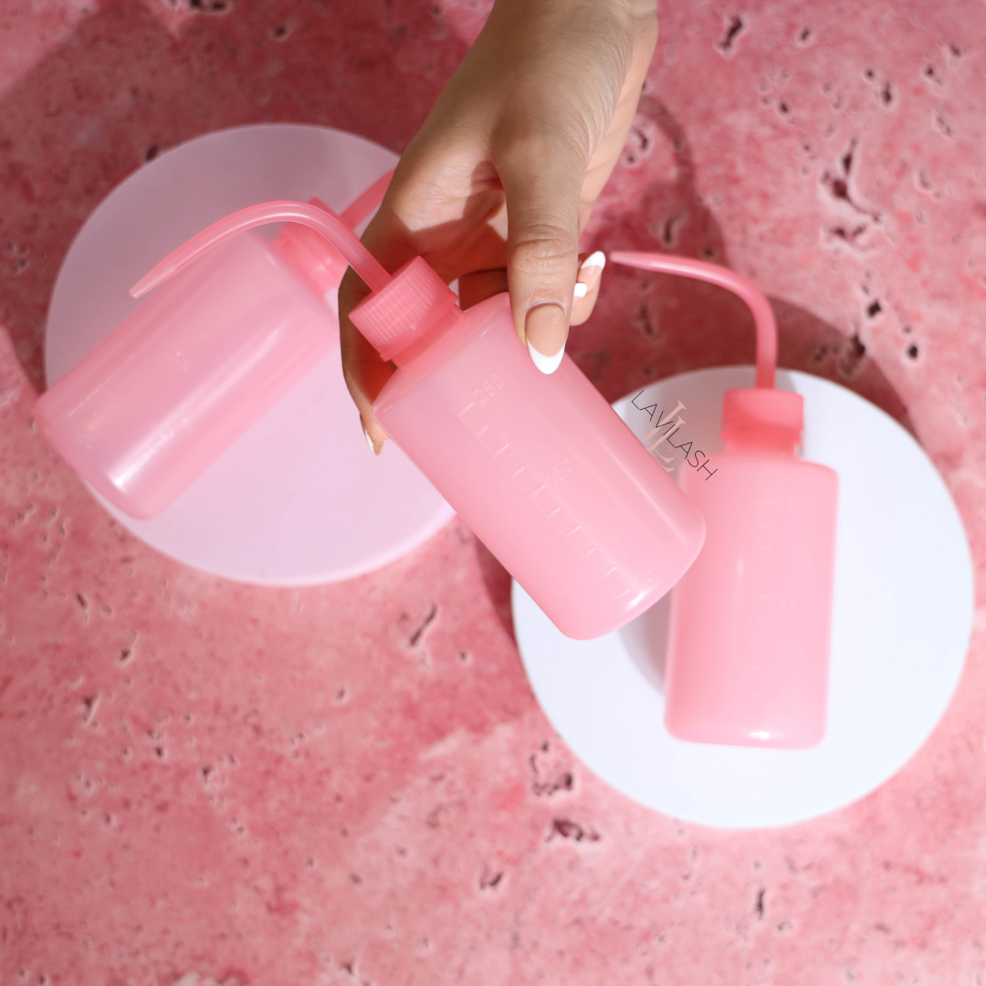 Lash Rinse Bottle - Convenient Tool for Gentle Lash Cleaning