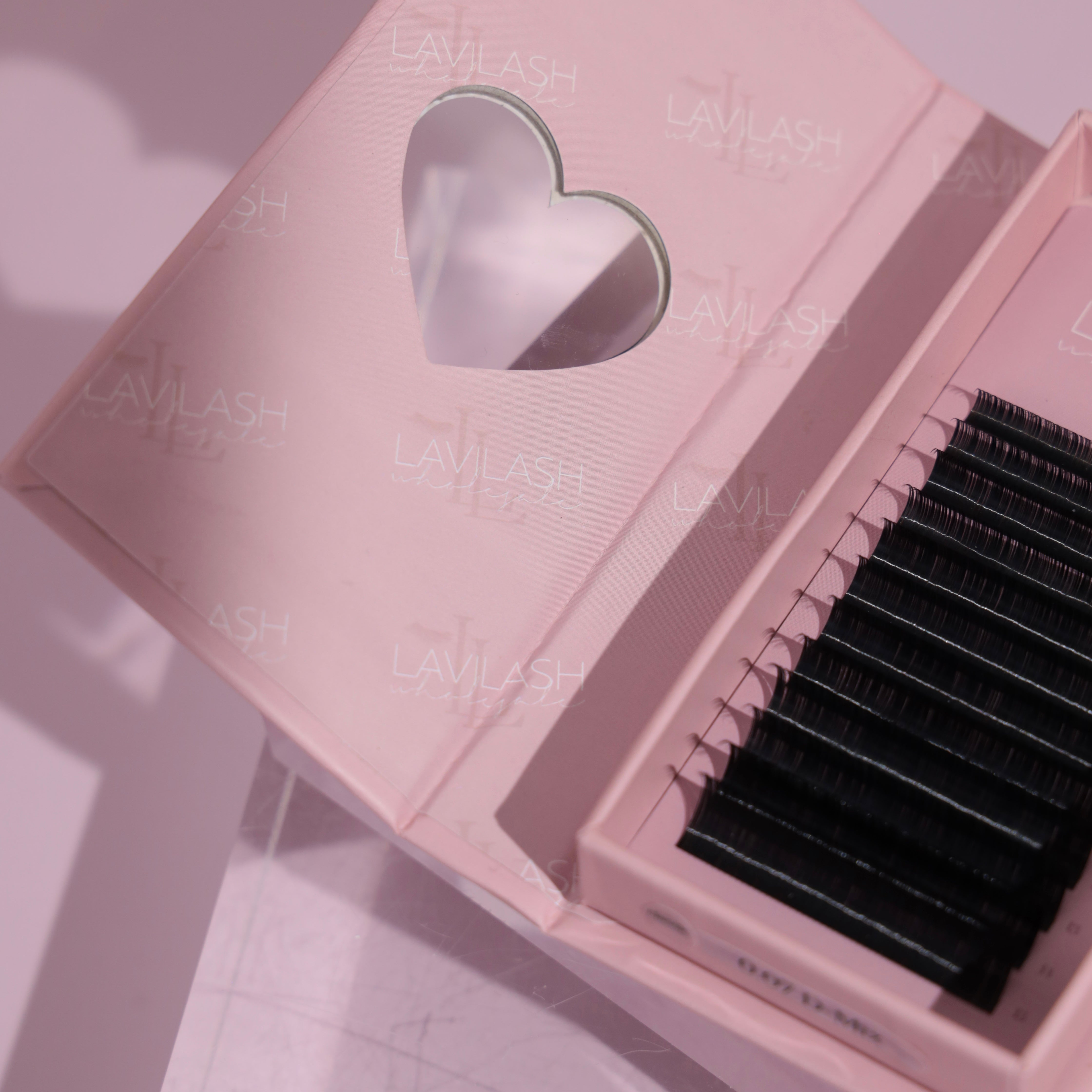 Rapid Easy Fanning Lashes - LaviLash
