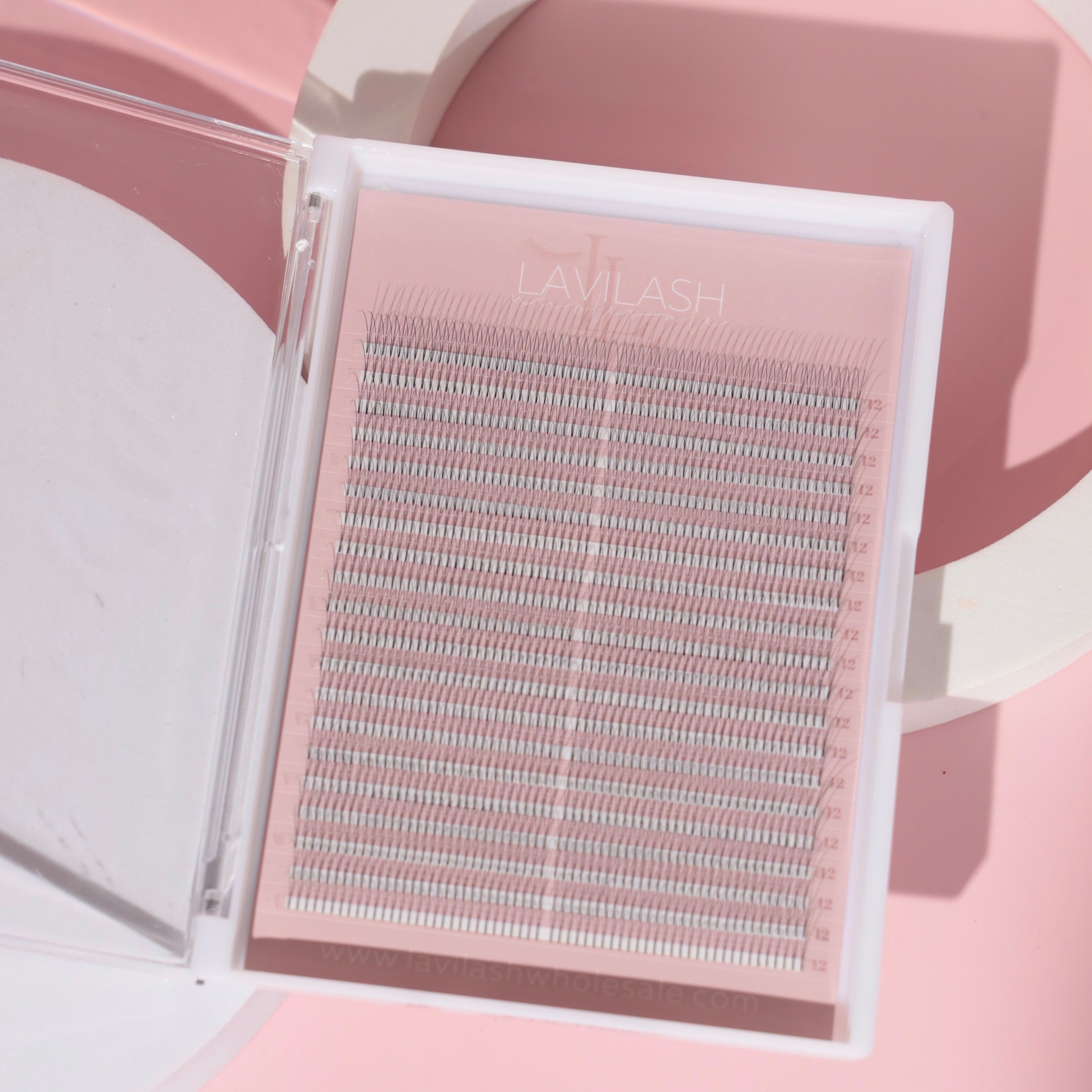 XL 2D Premade Lashes in Acrylic Trays - LaviLash Wholesale